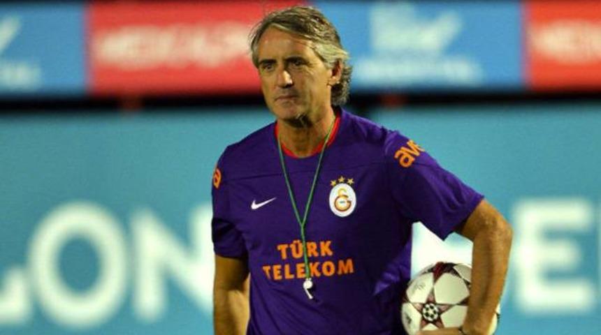 Mancini'den temel eğitim!