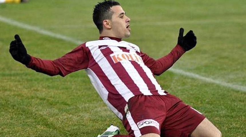 Serdar Gürler uzattı