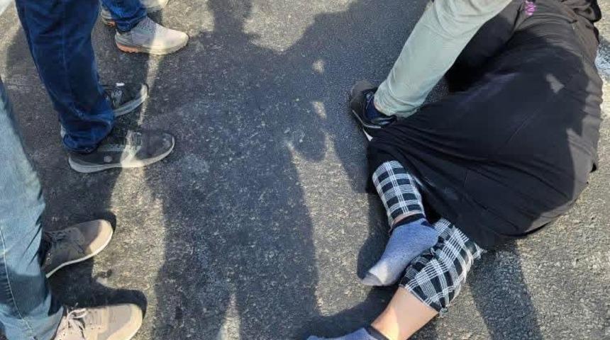 Siverek’te yolun karşı tarafına geçmeye çalışan kadına otomobil çarptı