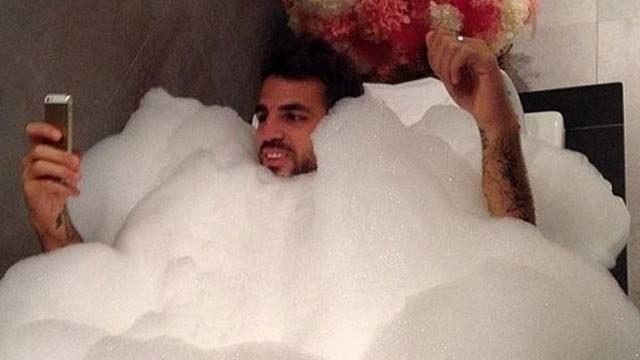Fabregas'ın köpük banyosu!
