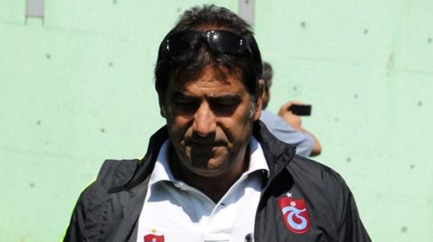 &Uuml;nal Karaman'a ağır su&ccedil;lama!