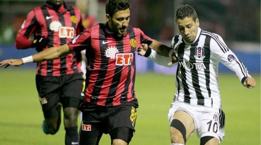 Eskişehir'de Kartal'ın u&ccedil;uşu!