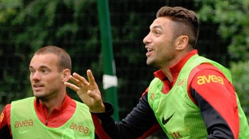 Galatasaray'dan Burak ve Sneijder yalanlaması!