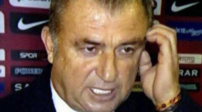 Fatih Terim'in gönlündeki renkler bileğinde!