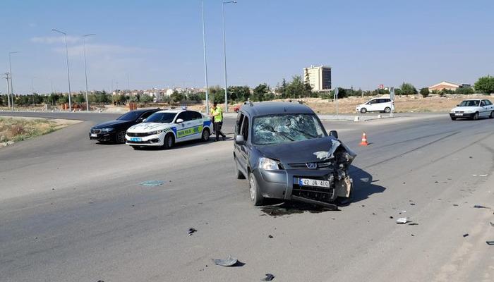 20617994-700x400 Karaman'da otomobille hafif ticari araç çarpıştı: 1 yaralı