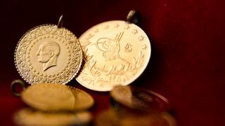 Altın yatırımcısına 'aceleci olmayın' uyarısı! 'Gram altın o fiyata kadar yükselecek'