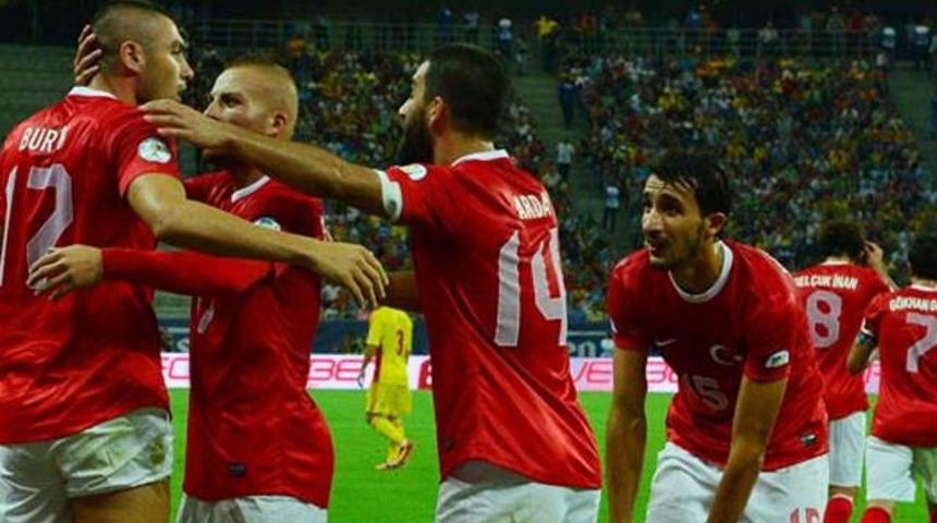 T&uuml;rkiye - Hollanda ma&ccedil;ı ilk 11'leri belli oldu!