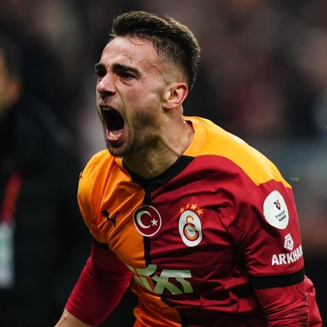 Galatasaray da sözleşme krizi sona eriyor! Yunus Akgün ile kontrat yenileniyor... Anlaşma çok yakın 1