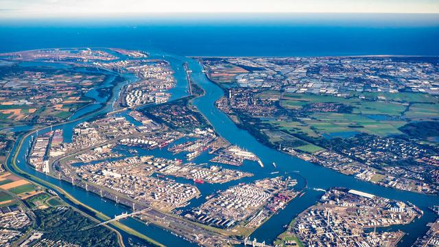 Avrupa'nın en büyük limanı İsrail'e kapandı! Silah ticareti sekteye uğradı