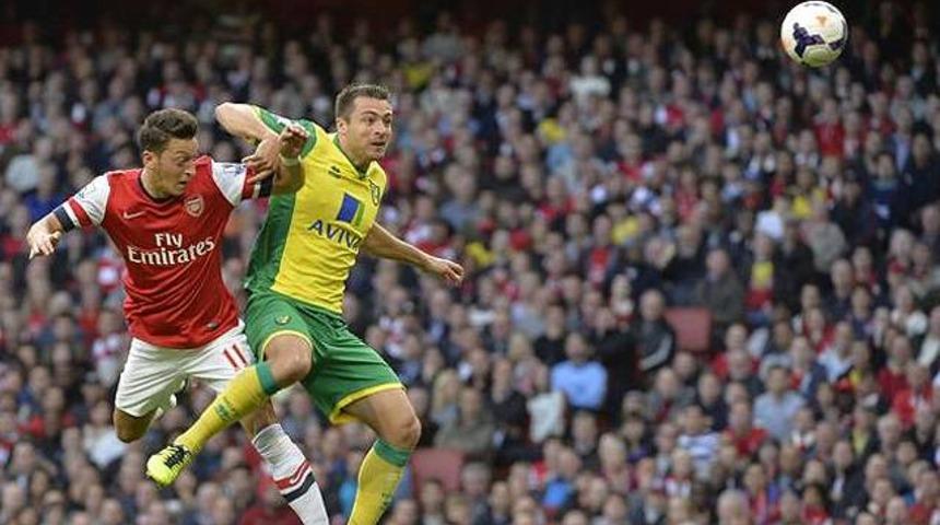 Mesut Özil kariyerinde bir ilki başardı