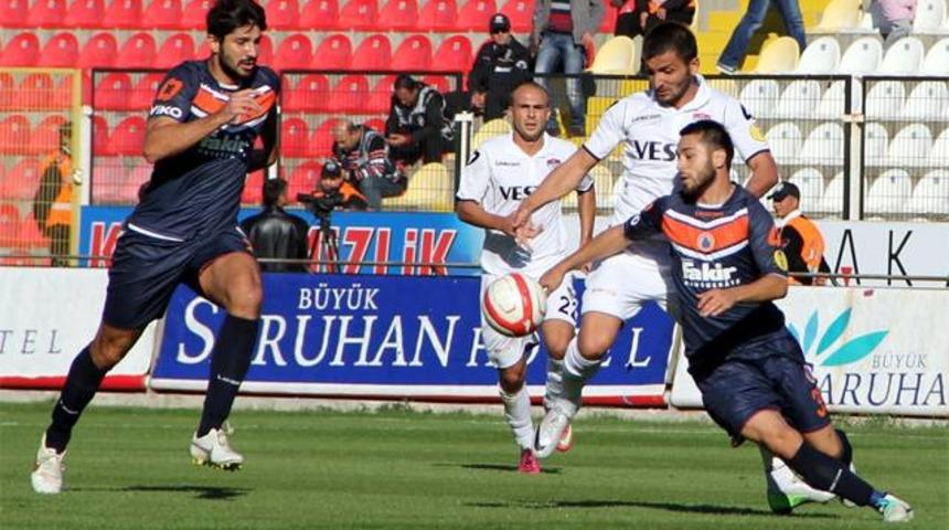 Manisa ilk yarıda bitirdi