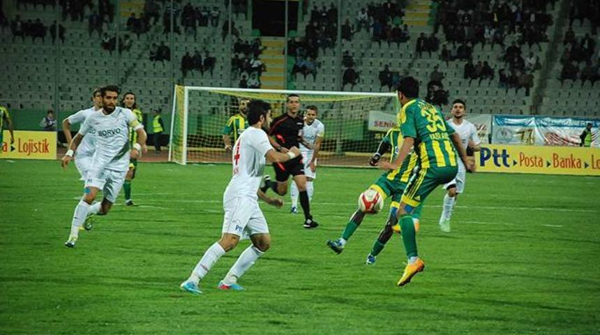 Gol yağmurunda g&uuml;len Bolu