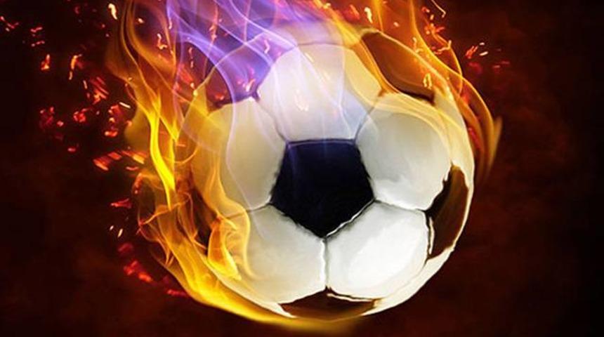 Galatasaray ve &Ccedil;aykur Rizespor teknik heyetleri arasında tartışma