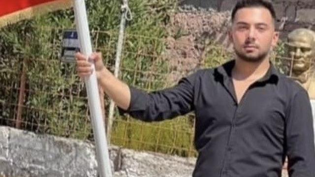 Denize atlayarak başını kuma çarpan genç hayatını kaybetti