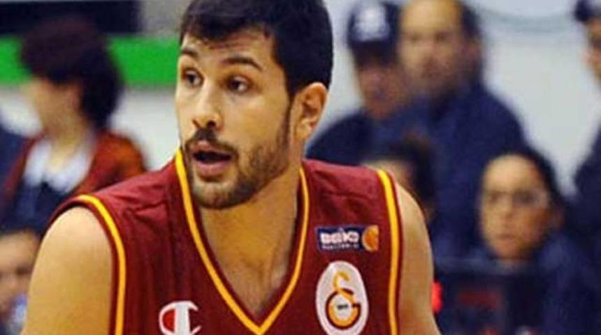 Cenk Akyol Olympiakos ma&ccedil;ında yok!