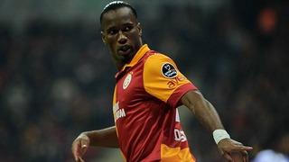 Drogba insan değil...