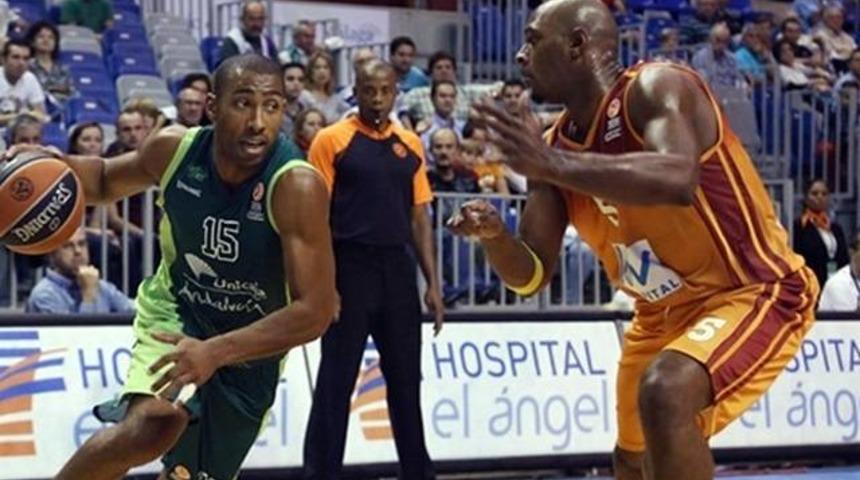 Galatasaray İspanya'da kayıp!