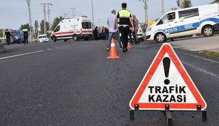 Bursa'da hafif ticari araç kamyonetle çarpıştı: 3 yaralı