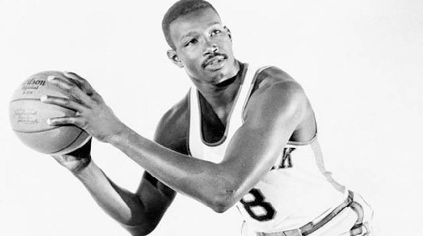 Efsane basketbolcu yaşamını yitirdi!