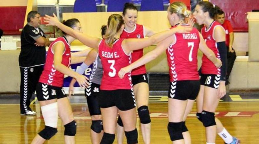 Beşiktaş evinde mutlu!