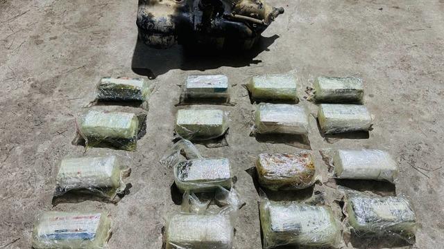 Batman'da hafif ticari aracın yakıt deposunda 20 kilo 300 gram esrar ele geçirildi