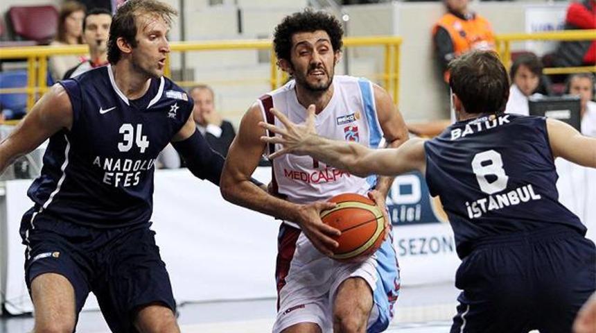 Anadolu Efes Trabzon'da farklı