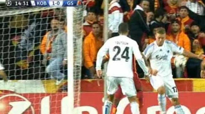 İşte tartışılan o pozisyon!