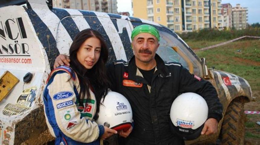 Off-Road'da erkeklere taş &ccedil;ıkartıyor