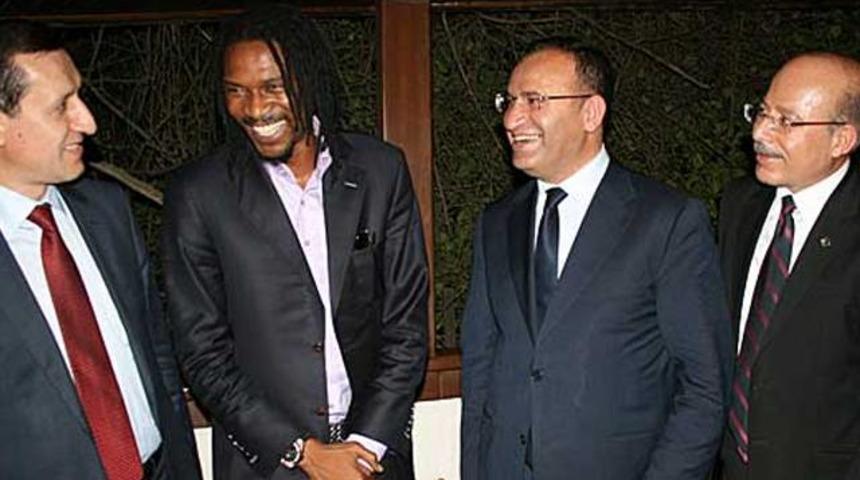 Bozdağ ile Song'dan derbi yorumu!