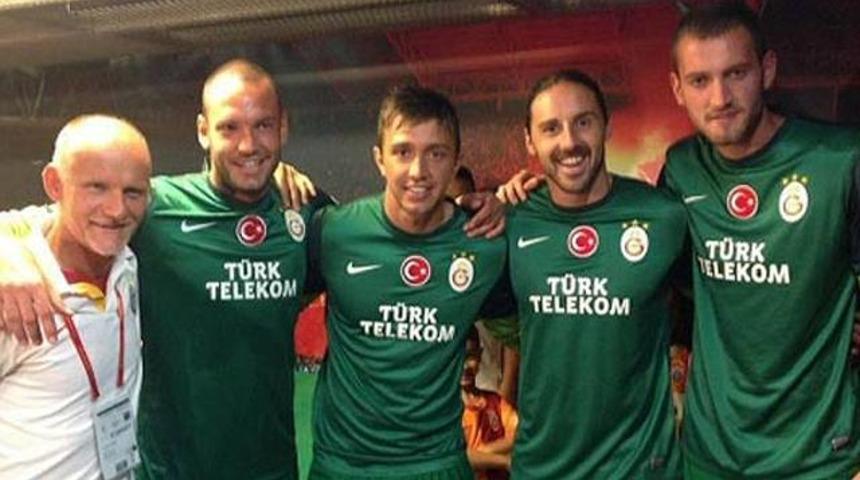 Muslera'dan Eray'a destek