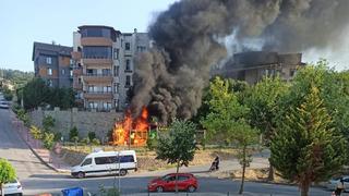Kocaeli’de çocuk parkı alev topuna döndü
