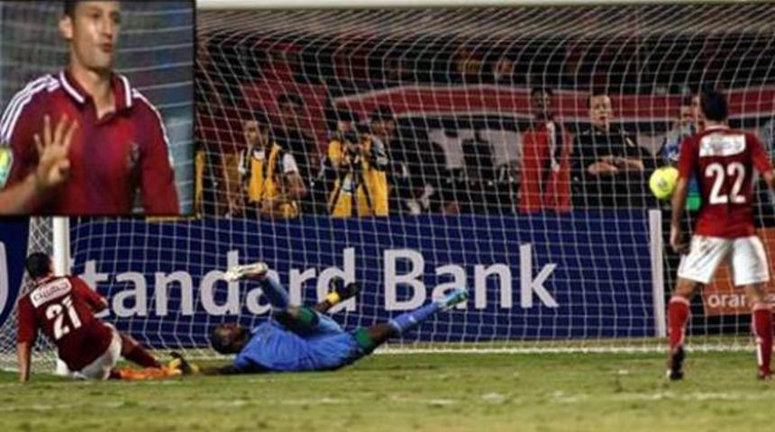 Rabia işareti futbolcuyu yaktı!