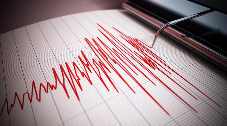 Akdeniz açıklarında korkutan deprem: Kandilli Rasathanesi büyüklüğünü açıkladı