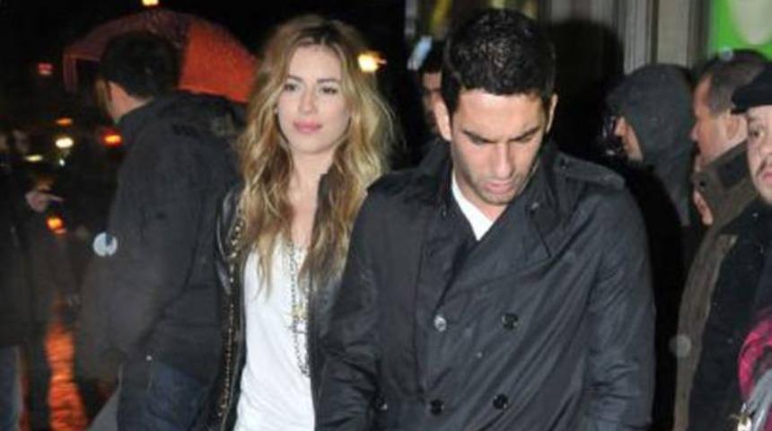 Sinem Kobal'ı ka&ccedil;ıran soru!