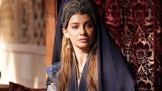 Tuba Ünsal'ın kızı Sare güzelliğiyle kendine hayran bıraktı! 'İkizi gibi' 