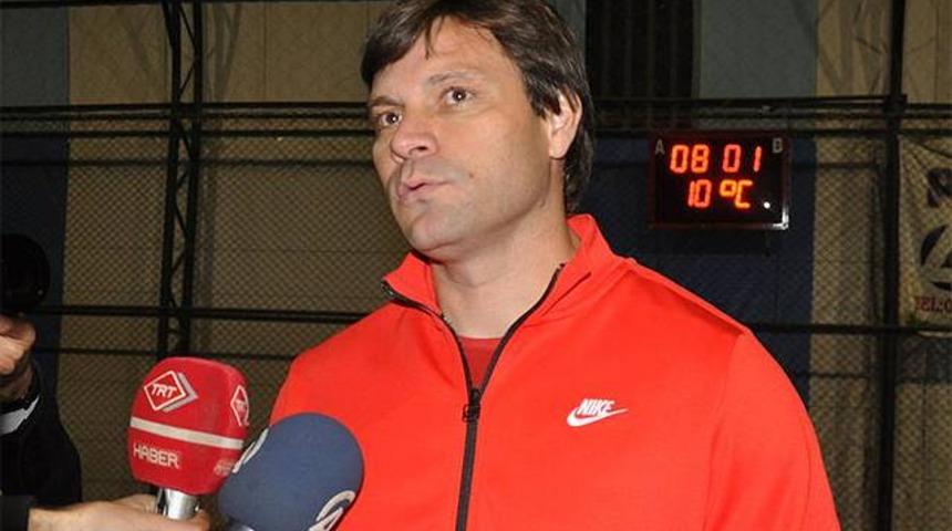 Ertuğrul Sağlam: Şampiyonlukta favori Fenerbah&ccedil;e