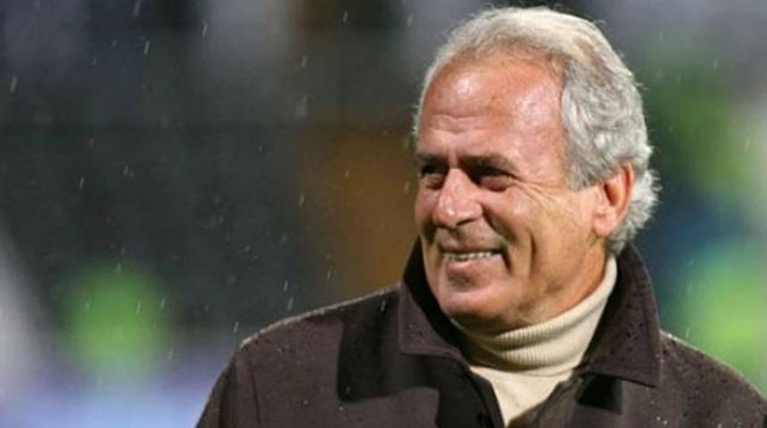 Mustafa Denizli: Fenerbah&ccedil;e zirveye hak ederek geldi