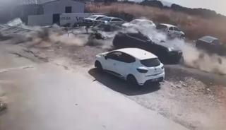 Kule vinç böyle devrildi, sahada çalışan Suriyeliler savaş çıktı zannetti