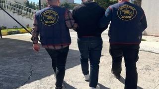 Hırsızlık suçundan aranan şahıs JASAT'tan kaçamadı