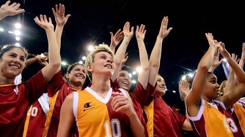 Galatasaray Odeabank averaj farkı ile zirvede