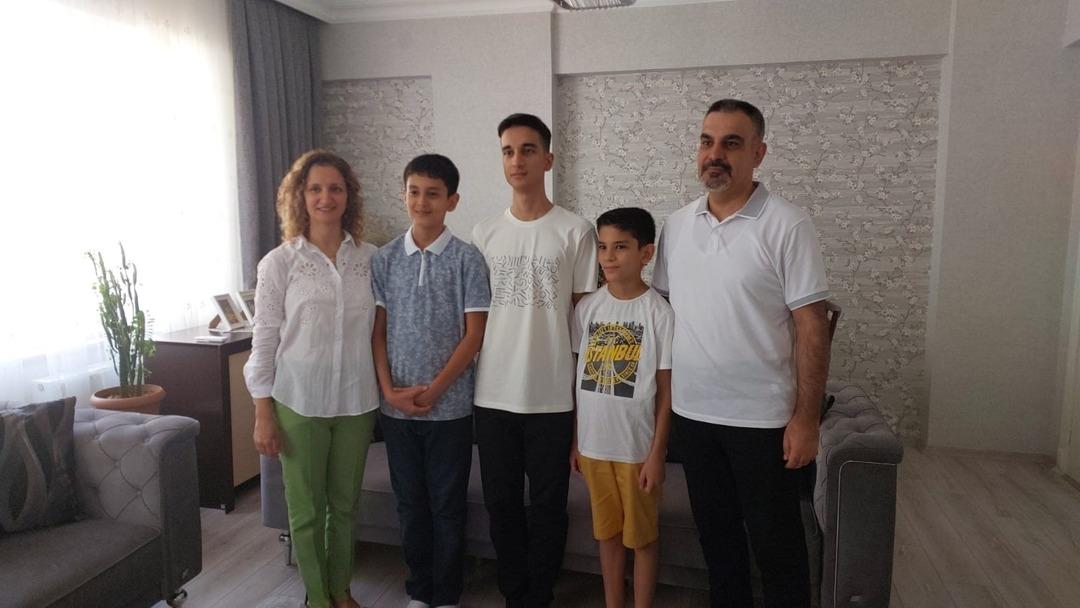 Gaziantep te abi kardeş Türkiye birincisi oldular! YKS birincisi tercih edeceği bölümü açıkladı...  Zaman zaman iniş çıkışlar yaşadım  1