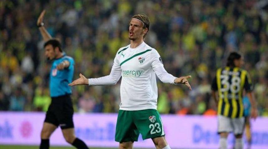 Galatasaray transferde d&uuml;ğmeye bastı