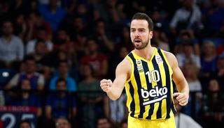 Fenerbahçe Beko yıldız isimle sözleşme uzattı!