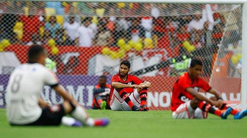 Brezilyalı futbolculardan ilginç protesto!