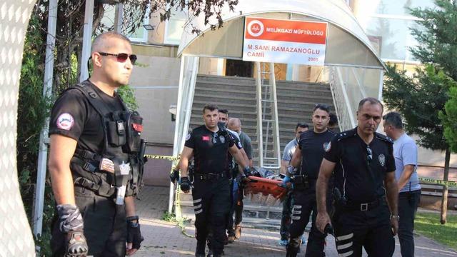 Kayseri'de vahşet! Husumetlisini namaz kılarken boğazını keserek öldürdü