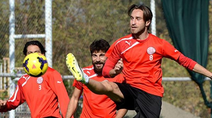 Antalyaspor'da 6 eksik