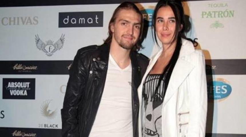 Asena Erkin'den a&ccedil;ıklama