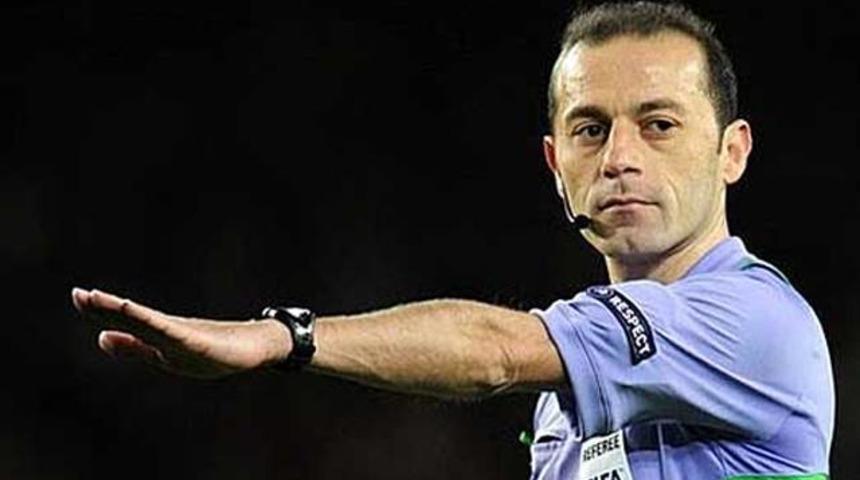 İtalyanlar C&uuml;neyt &Ccedil;akır'a 'Şaşkın' dedi!