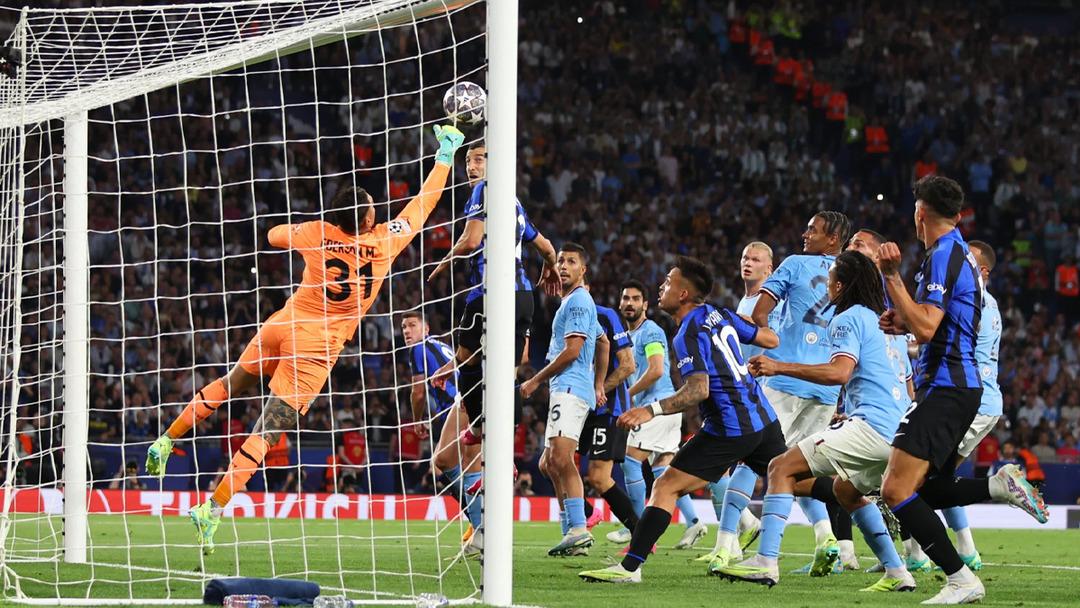 Muslera nın boşluğunu doldurmak isteyen Galatasaray aradığı kaleciyi buldu, İngiliz deviyle masaya oturdu! Her konuda anlaşmaya varıldı 2