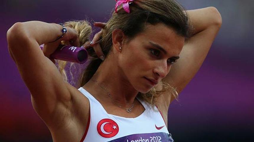 Pınar Saka'ya &uuml;&ccedil; yıl men cezası